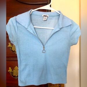 Rue21 Short sleeve blue Crop top on the zipper